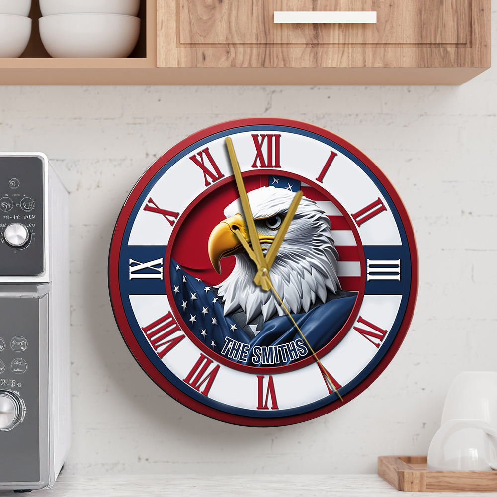 Home Of The Free - Personalisierte Weißkopfseeadler-Wanduhr