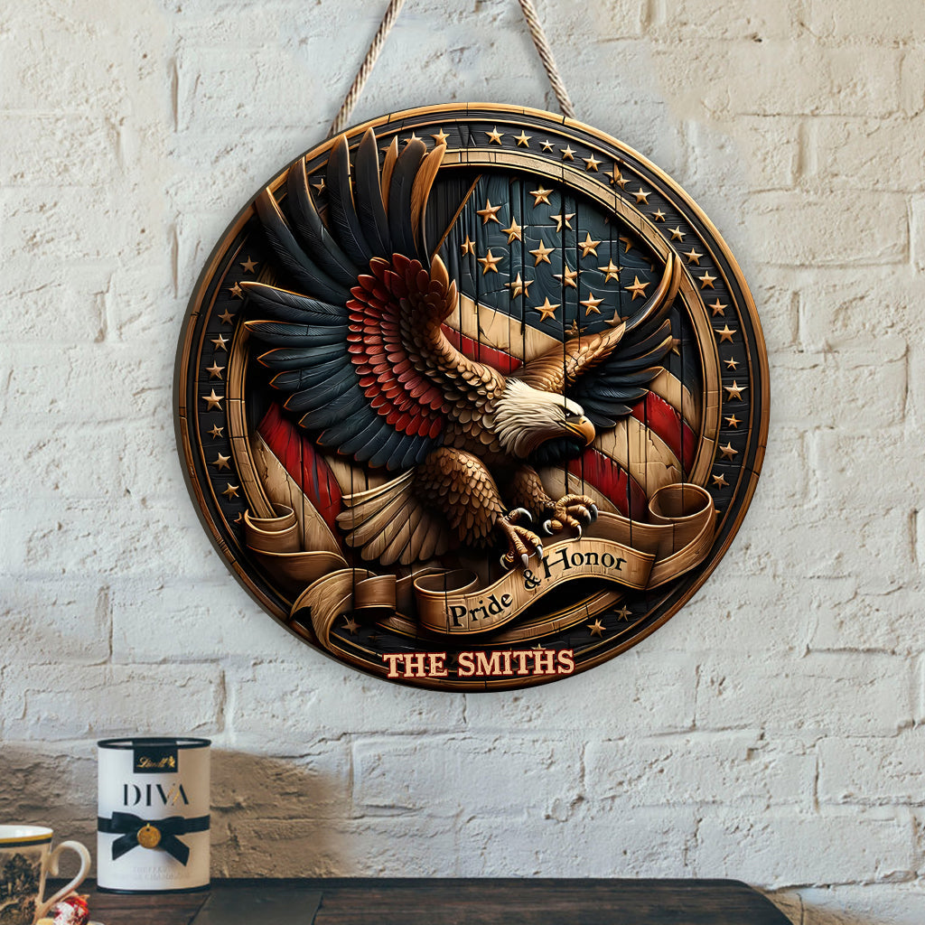 Stolz & Ehre – Personalisiertes Holzschild mit Weißkopfseeadler in individueller Form