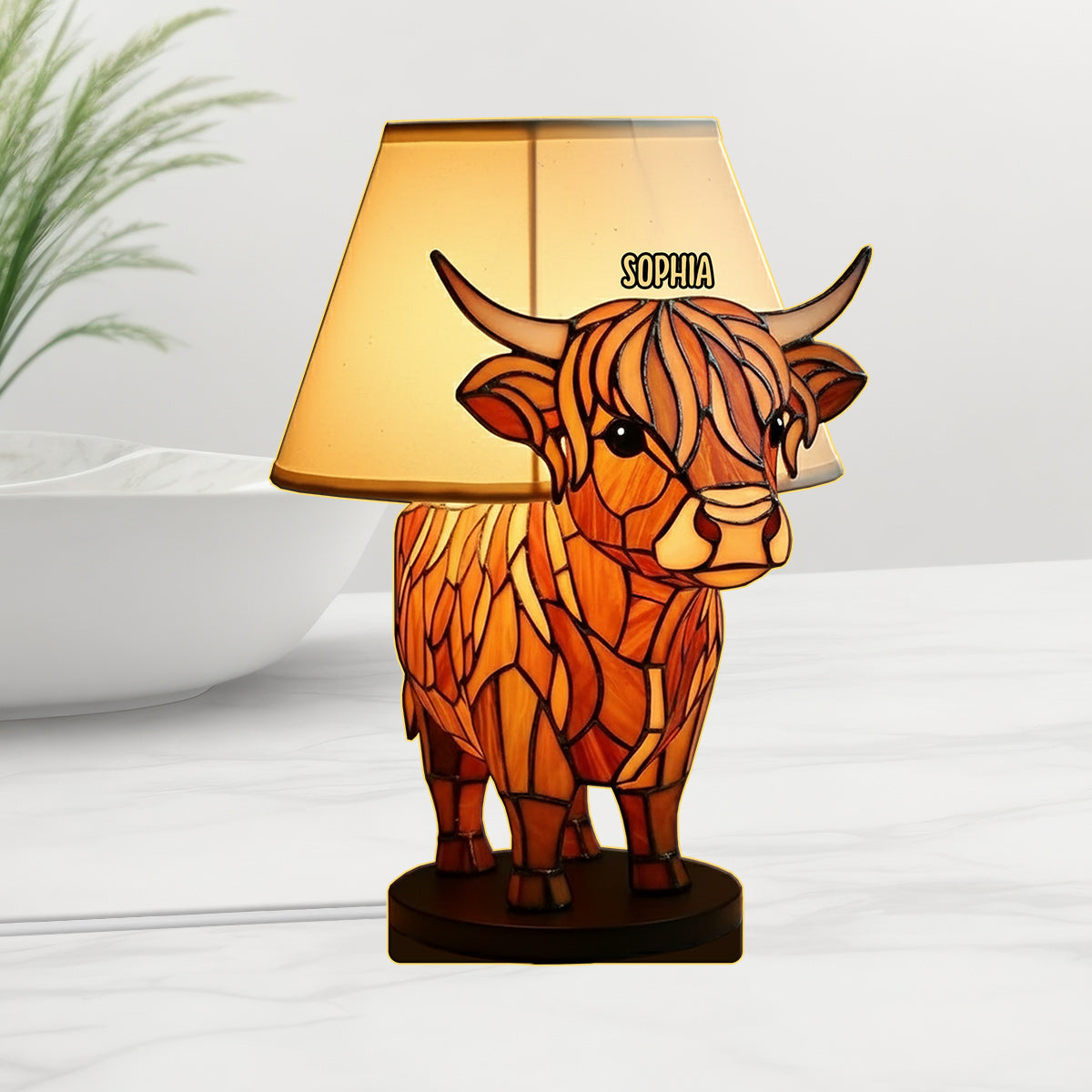 Tischlampe „Niedliches Hochlandrind“ – Personalisierte LED-Nachtleuchte aus Acryl mit Hochlandrind-Motiv