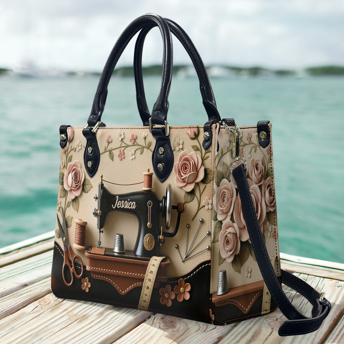 Das perfekte Geschenk für Nähbegeisterte – personalisierte Näh-Lederhandtasche
