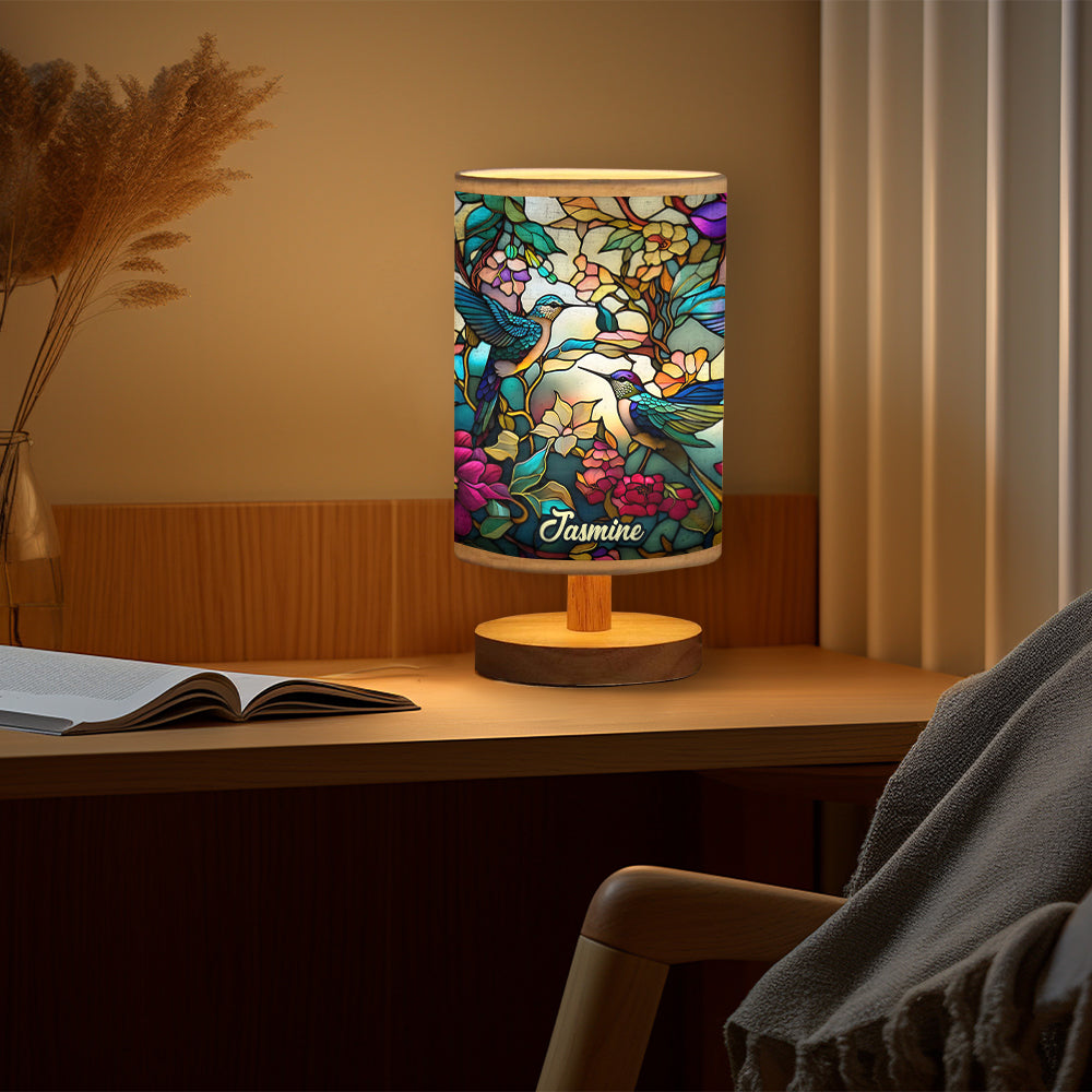 Atemberaubende Kolibri-Tischleuchte – personalisierbar mit Holzsockel