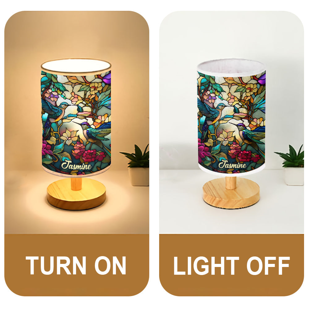 Atemberaubende Kolibri-Tischleuchte – personalisierbar mit Holzsockel