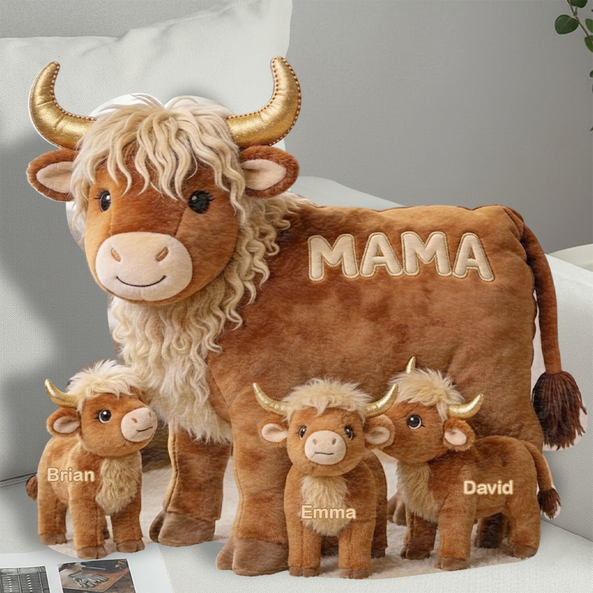 Geschenkidee für Mama und Oma – Personalisiertes Kissen in Kuhform aus Kunstfell