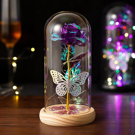 Schmetterlingsrose in Glaskuppel für Mama und Oma
