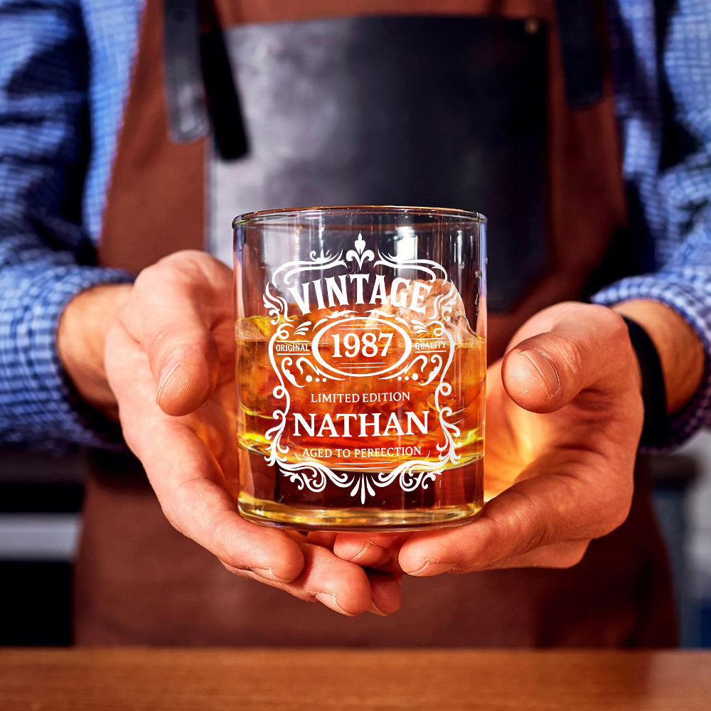 Alles Gute zum Geburtstag - Personalisierbares Whiskeyglas