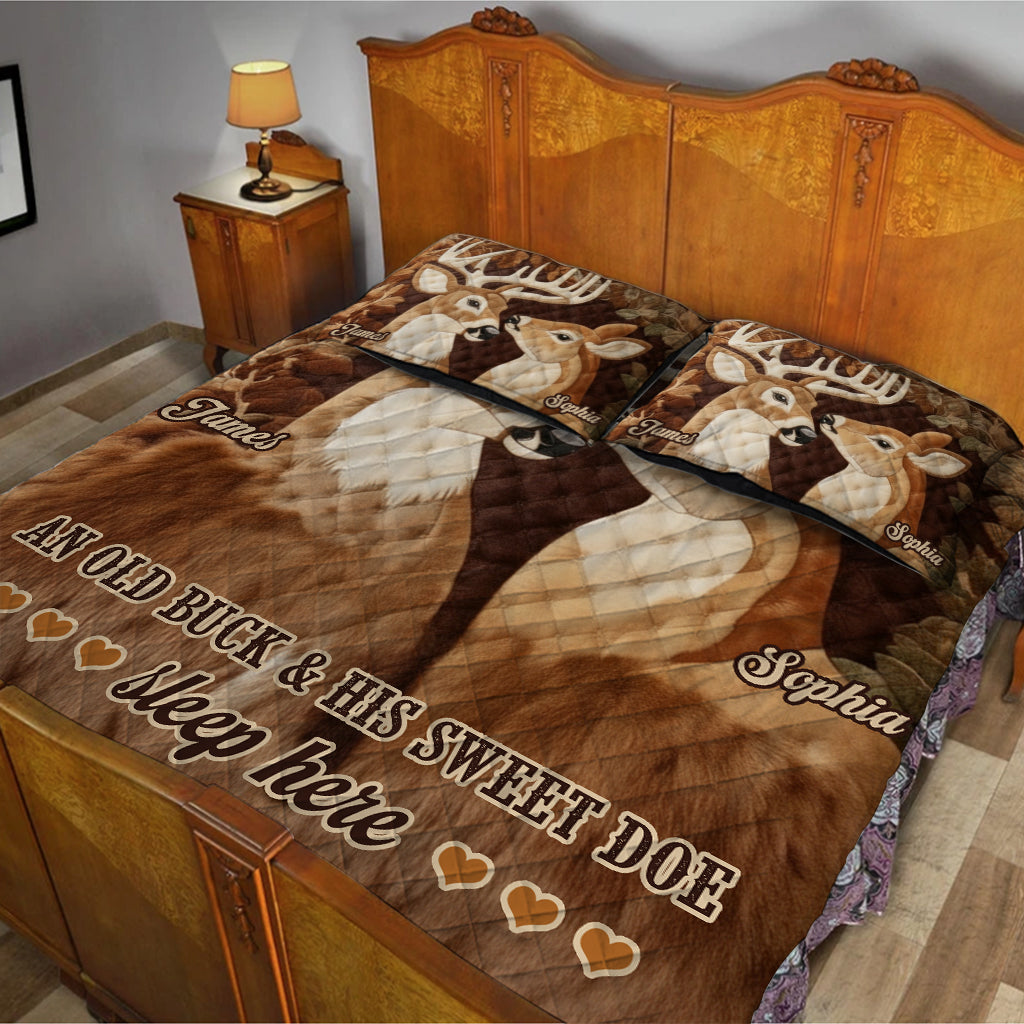An Old Buck And His Sweet Doe Sleep Here - Personalized Hunting Quilt Set