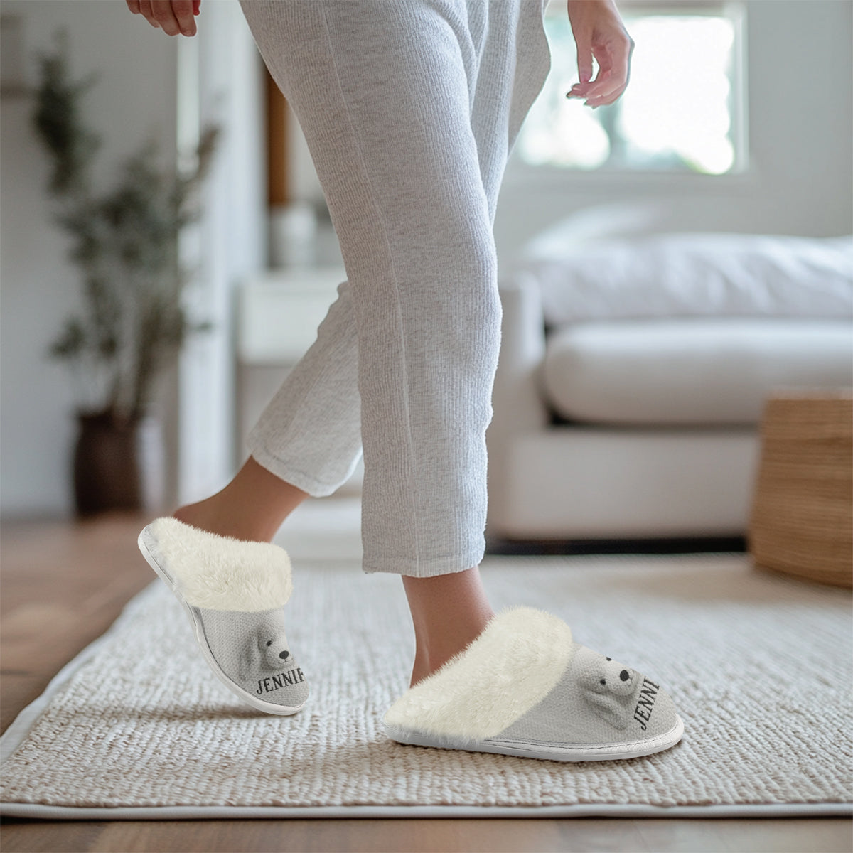 Fellfreunde – Personalisierte Hundepantoffeln mit Fellfutter