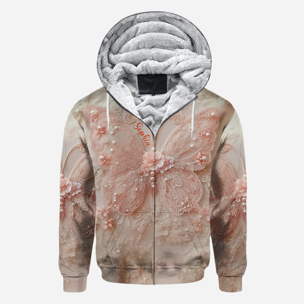 Wunderschöner Schmetterling – Personalisiertes T-Shirt mit Schmetterlingsmuster