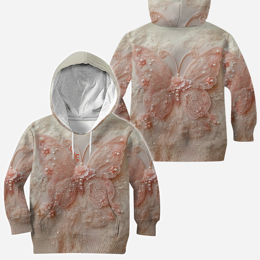 Wunderschöner Schmetterling – Personalisiertes T-Shirt mit Schmetterlingsmuster