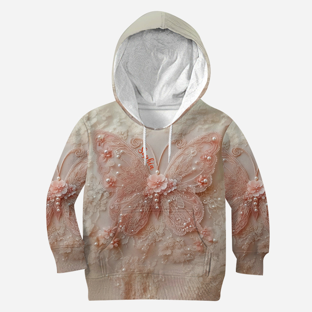 Wunderschöner Schmetterling – Personalisiertes T-Shirt mit Schmetterlingsmuster