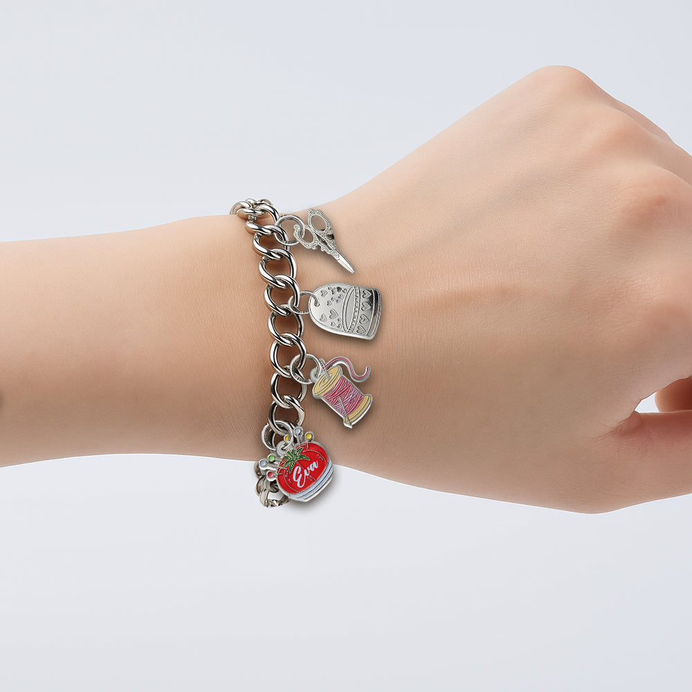 Für Nähbegeisterte – Personalisiertes Näharmband mit Anhängern