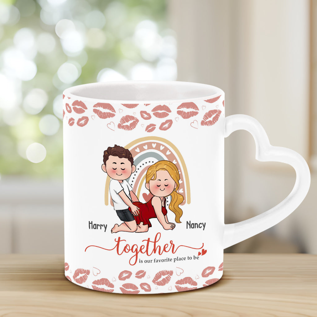 Gemeinsam sind wir am liebsten zusammen – personalisierte Tasse mit Herzgriff für Paare
