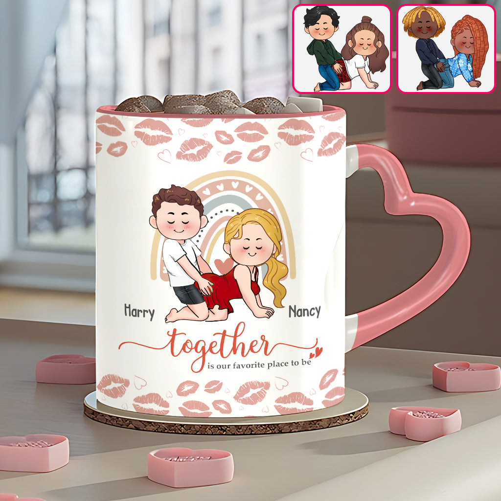 Gemeinsam sind wir am liebsten zusammen – personalisierte Tasse mit Herzgriff für Paare