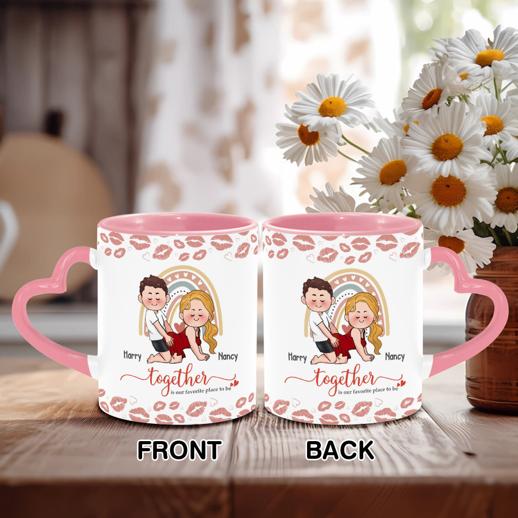 Gemeinsam sind wir am liebsten zusammen – personalisierte Tasse mit Herzgriff für Paare