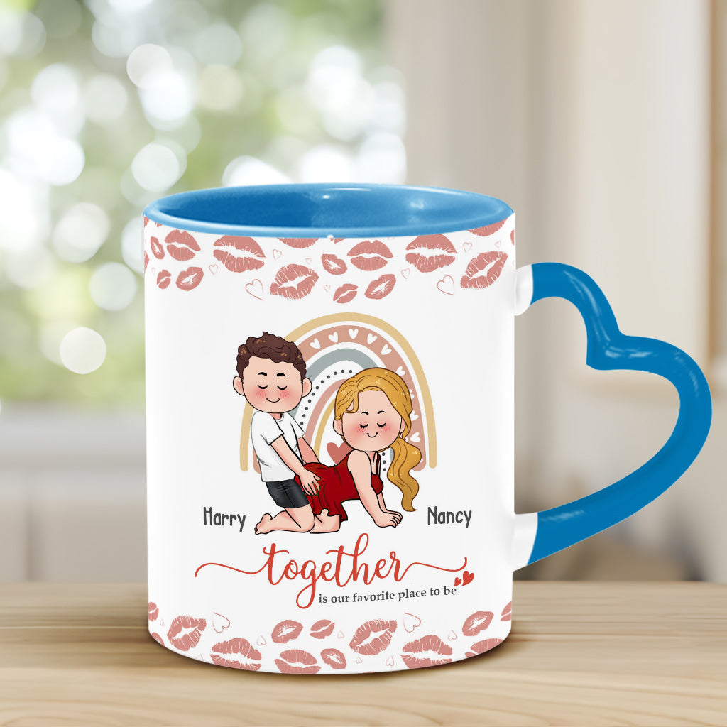 Gemeinsam sind wir am liebsten zusammen – personalisierte Tasse mit Herzgriff für Paare