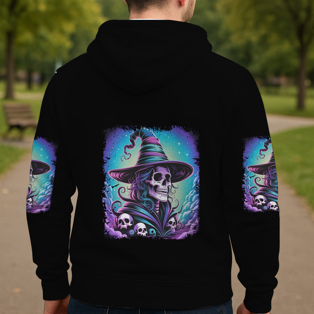 Sie hat eine Hexe ausgebildet – Personalisiertes Hexen-Shirt