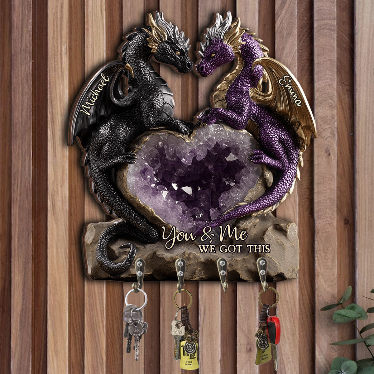 Du und ich, wir schaffen das – Personalisierter Drachen-Hängeständer in individueller Form