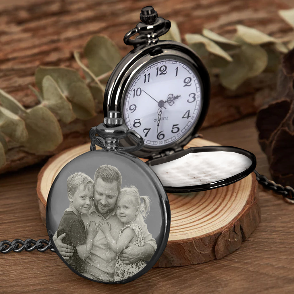 Vergiss den Vatertag, wir lieben dich jeden Tag – personalisierte Taschenuhr für Väter