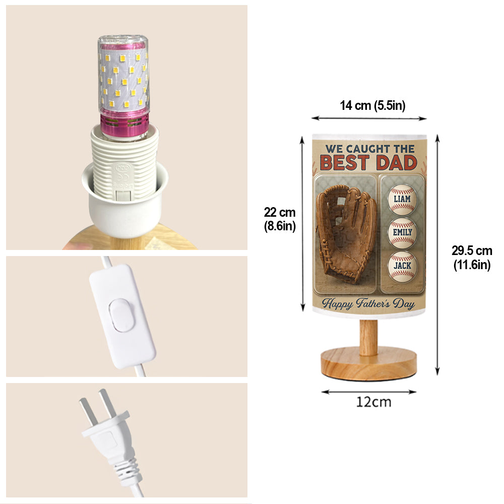 Wir haben den besten Papa erwischt – personalisierte Baseball-Tischlampe mit Holzsockel