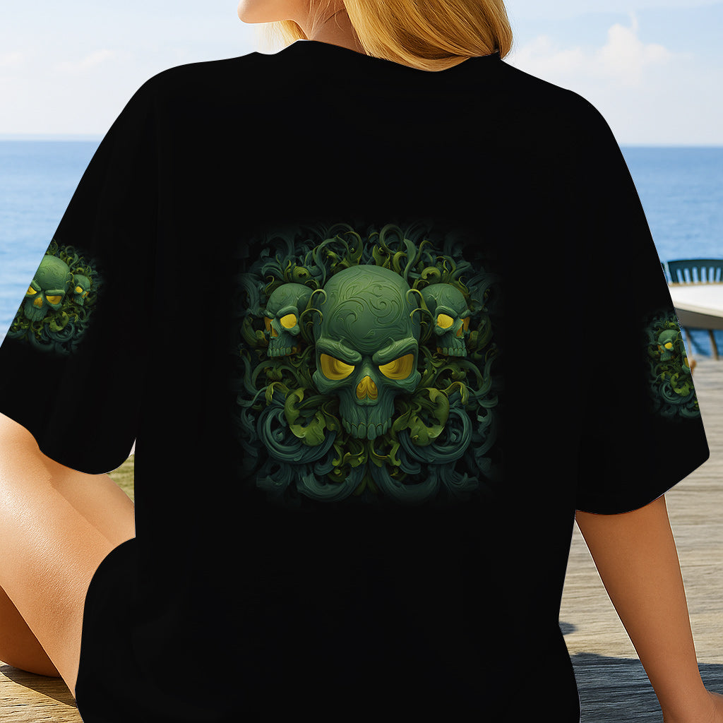 Mein Dämon ist zum Spielen draußen - Personalisiertes Totenkopf-Shirt