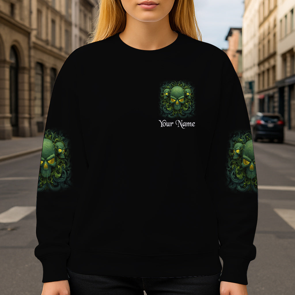 Mein Dämon ist zum Spielen draußen - Personalisiertes Totenkopf-Shirt