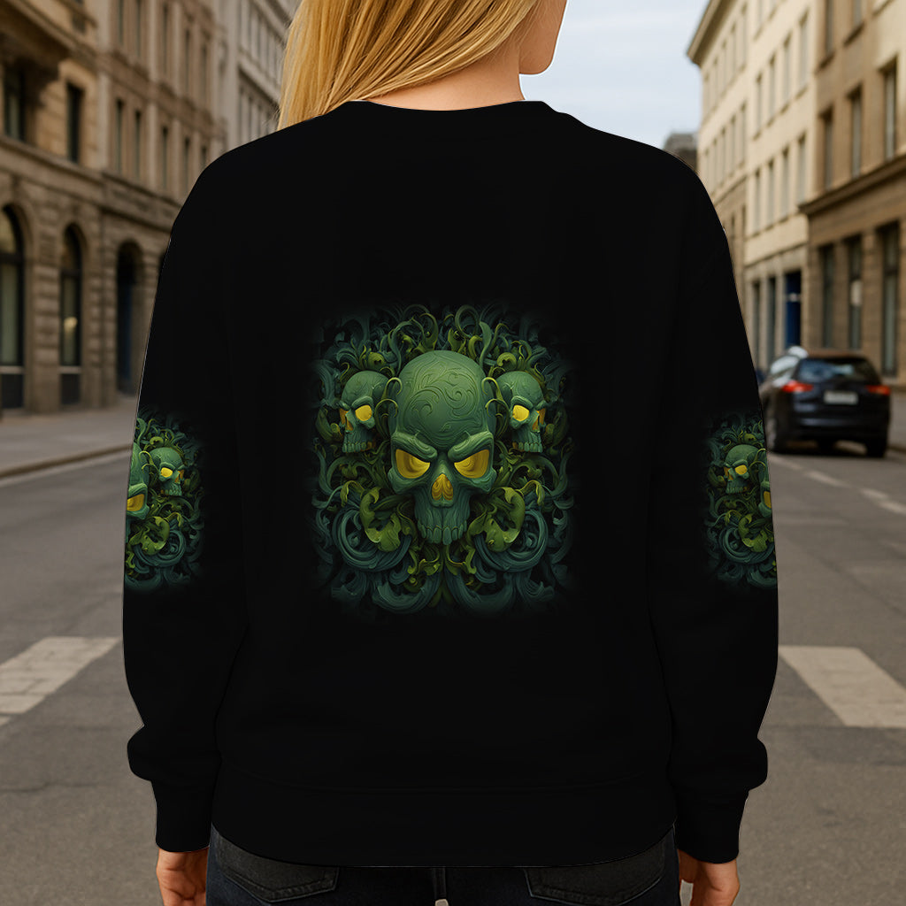 Mein Dämon ist zum Spielen draußen - Personalisiertes Totenkopf-Shirt