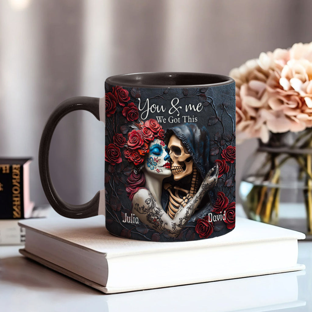 „Du und ich, wir schaffen das“ – Personalisierte Tasse mit Totenkopf-Akzent