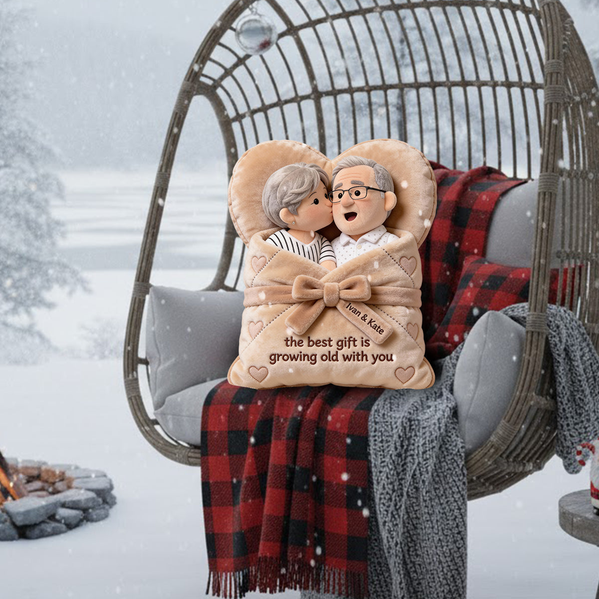 Das schönste Geschenk ist, mit dir alt zu werden – personalisiertes Kissen in Fellform für Paare