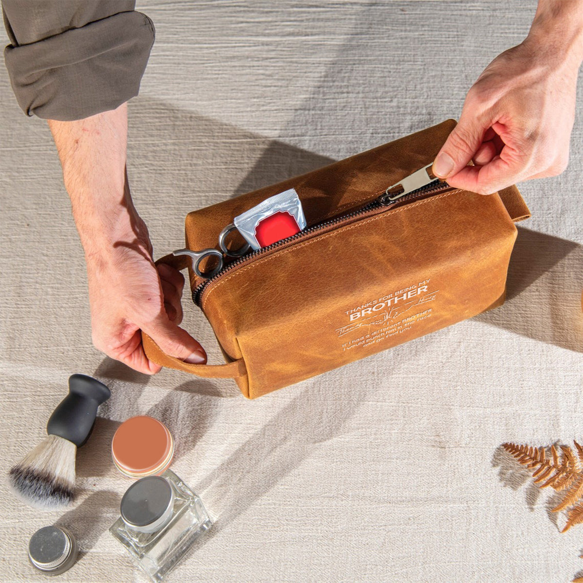 Glückwunsch, dass du mein Bruder bist – personalisierte Leder-Kulturtasche für Geschwister