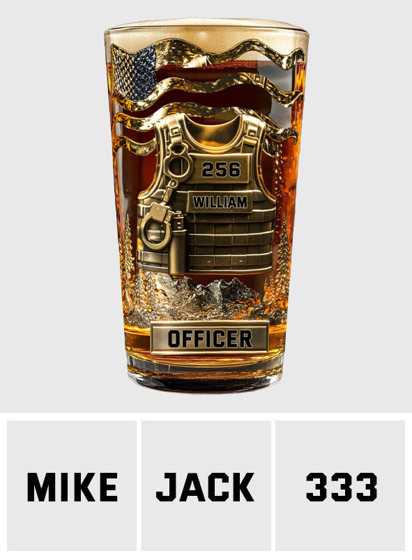 Dienen und Schützen – Personalisiertes Bierglas für Polizeibeamte