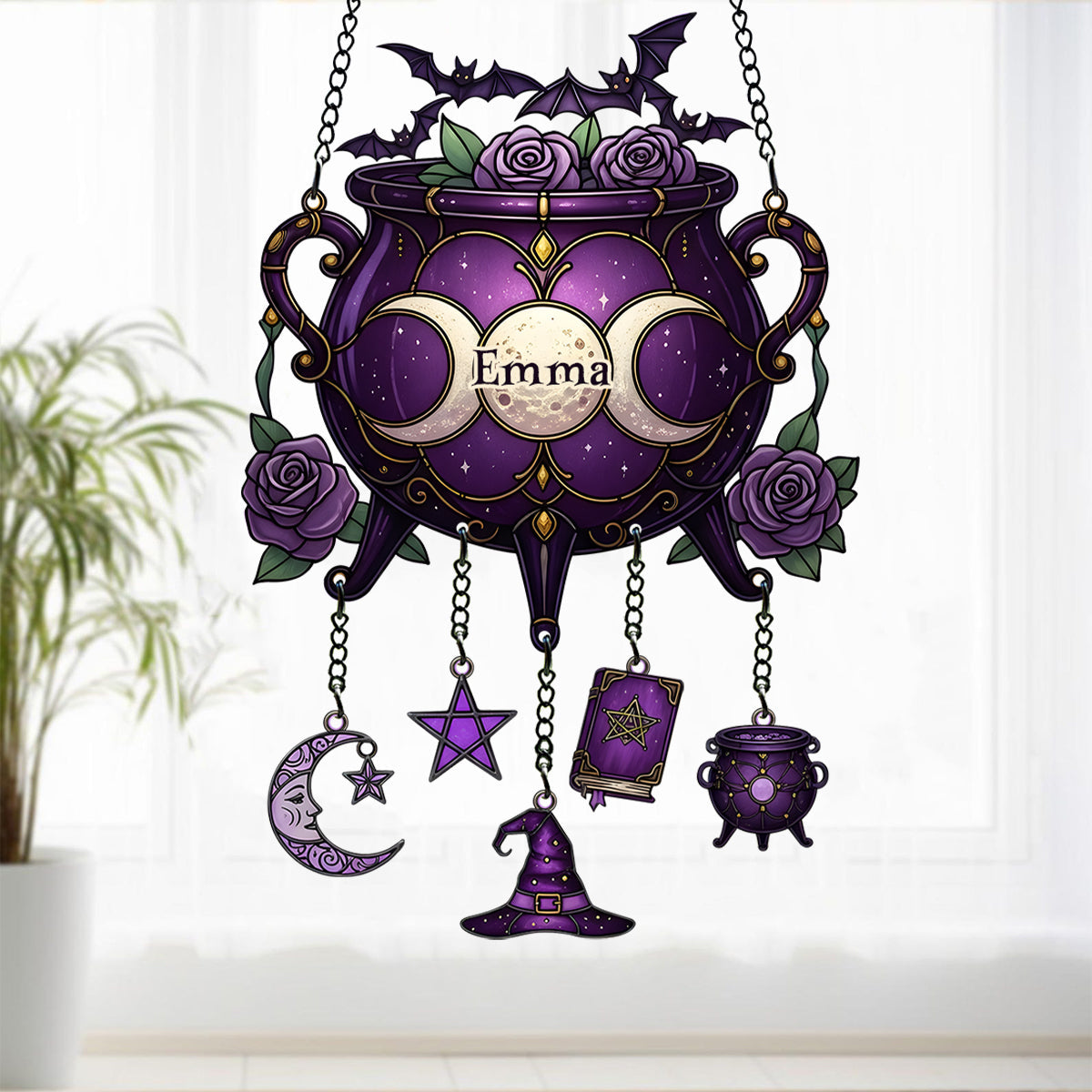 Magisches Hexenwerkzeug – Personalisierter Hexen-Fensterhänger mit Anhängern