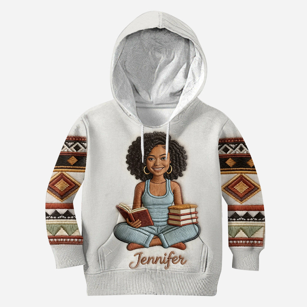 Schwarze Geschichte und Kultur – Personalisiertes T-Shirt mit afroamerikanischem Allover-Print