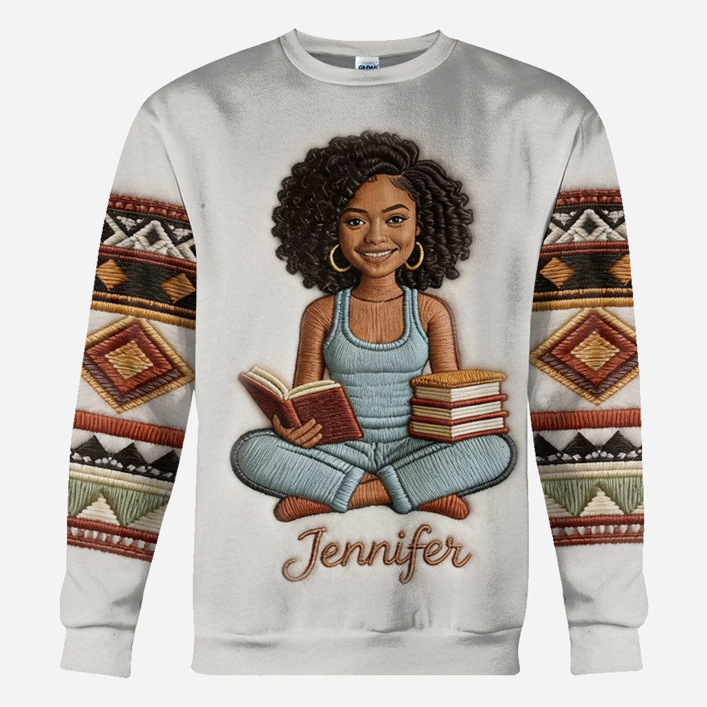 Schwarze Geschichte und Kultur – Personalisiertes T-Shirt mit afroamerikanischem Allover-Print