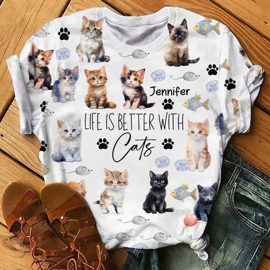 Das Leben ist schöner mit Katzen – Personalisiertes T-Shirt mit Katzenmotiv