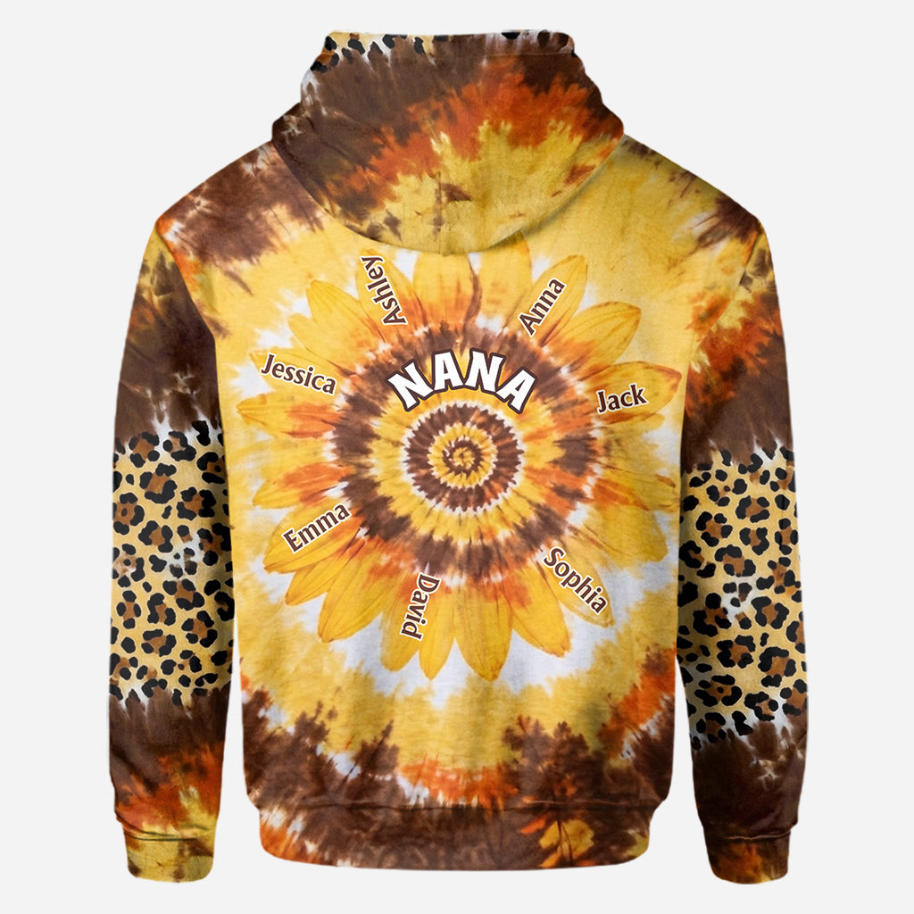 Omas kleiner Sonnenblume - Personalisierte Oma All Over Shirt