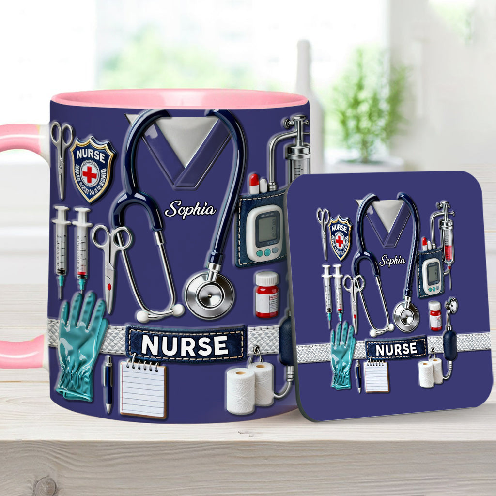 Krankenpflege ist eine Herzensangelegenheit – Personalisierte Tasse und Untersetzer mit Krankenschwester-Motiv