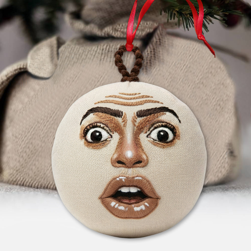 Verspieltes Gesicht – personalisierter Schmuck