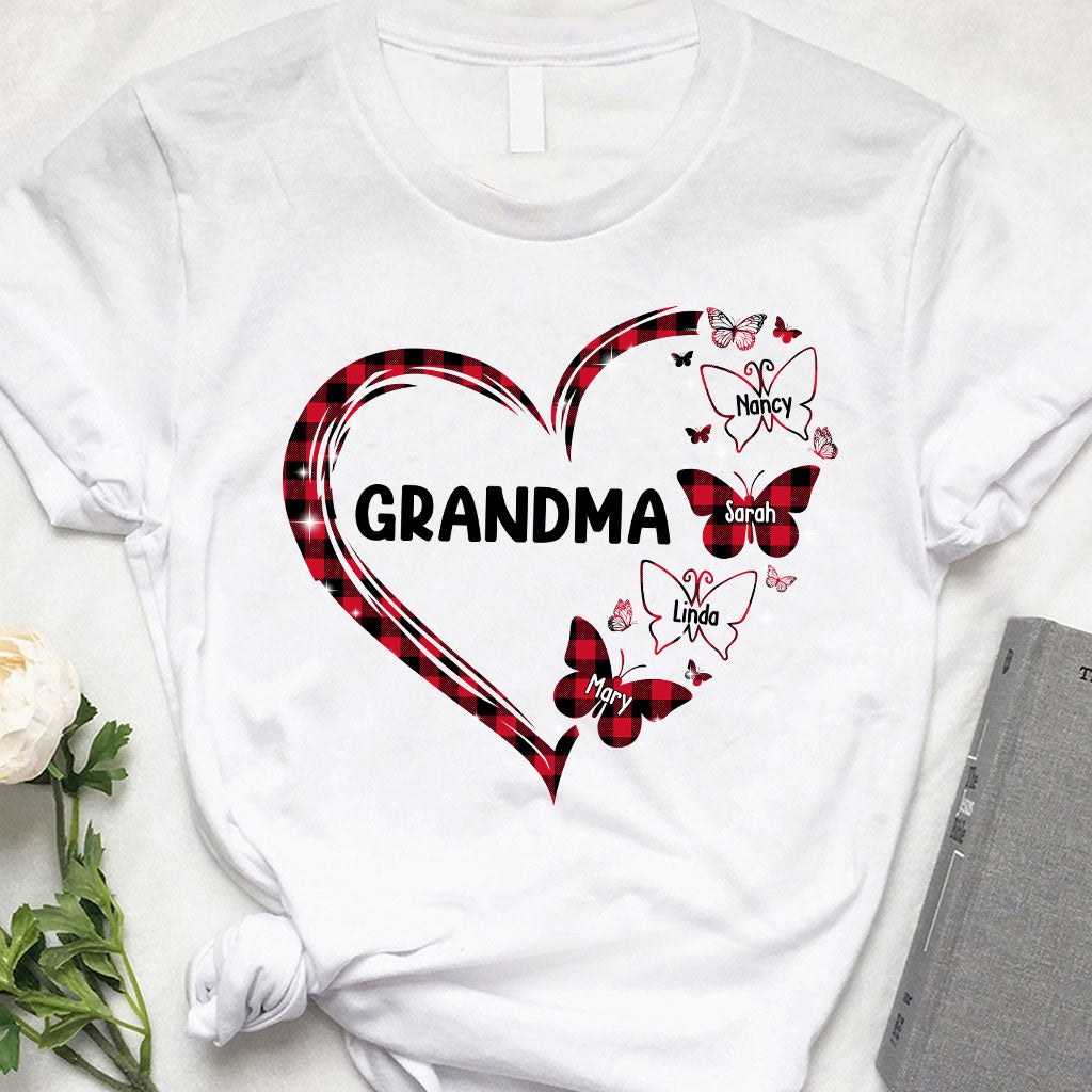 Oma Schmetterling – Geschenk für Oma und Mama – Personalisiertes T-Shirt und Hoodie