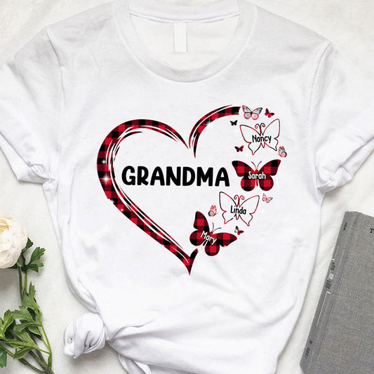 Oma Schmetterling – Geschenk für Oma und Mama – Personalisiertes T-Shirt und Hoodie