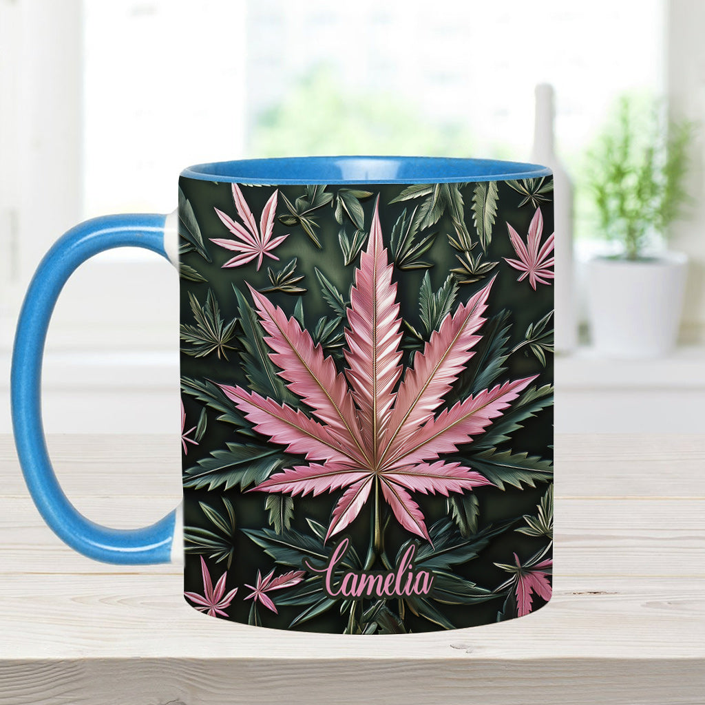 Stoner Chick – Personalisierter Becher mit Cannabis-Akzent