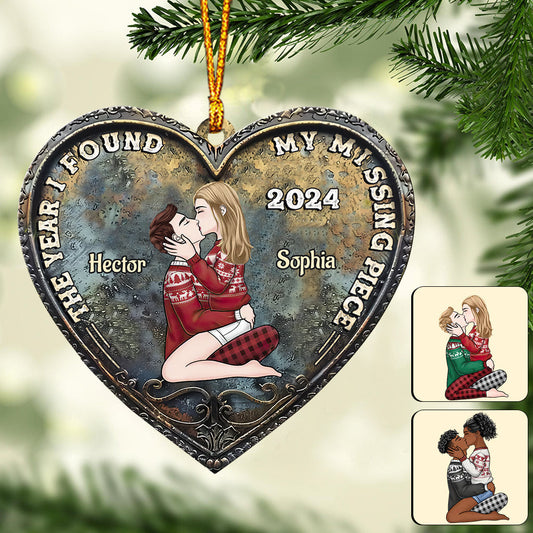 The Year I Found My Missing Piece Kissing Couple - Personalized Couple Ornament