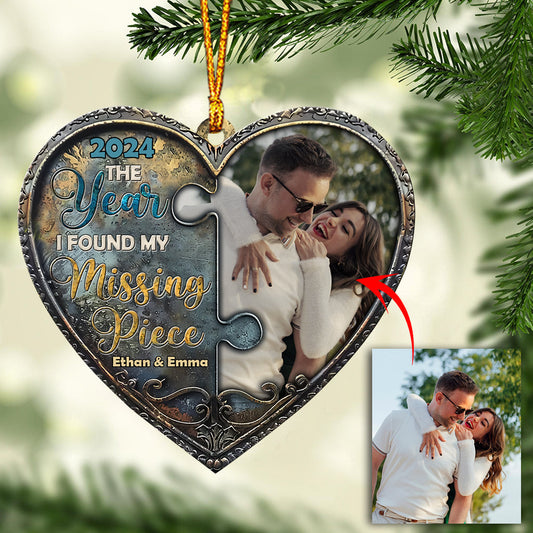 The Year I Found My Missing Piece Kissing Couple - Personalized Couple Ornament
