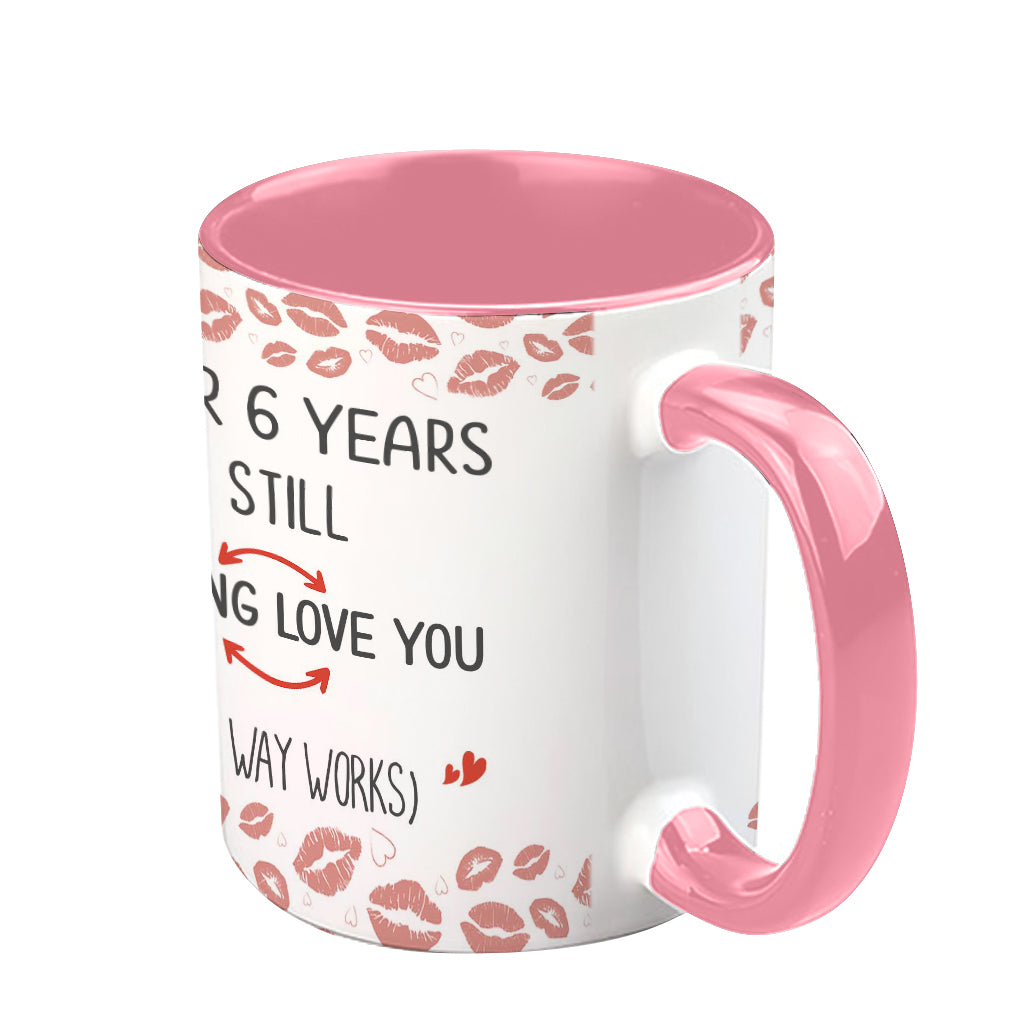 Auch nach all den Jahren liebe ich dich immer noch – personalisierte Tasse für Paare