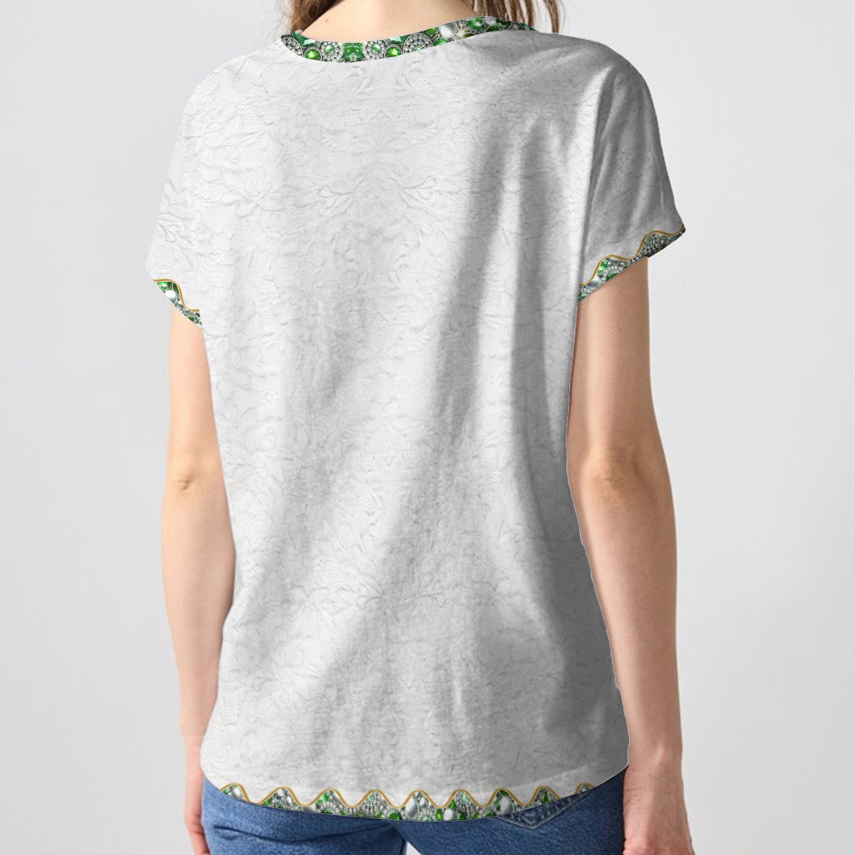 Love Frog – Personalisiertes T-Shirt mit Frosch-Vollbilddruck und V-Ausschnitt