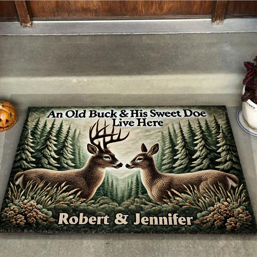 An Old Buck & His Sweet Doe Live Here - Personalized Hunting Doormat