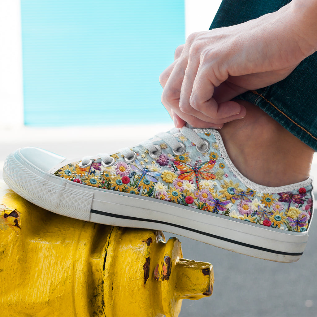 Pollinator Floral Garden - Personalized Gardening Low Top Shoes