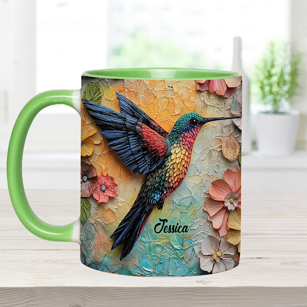 Atemberaubende Fliege – Personalisierte Tasse mit Kolibri-Akzent