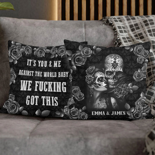 „Du und ich“ – personalisiertes Totenkopf-Kissen