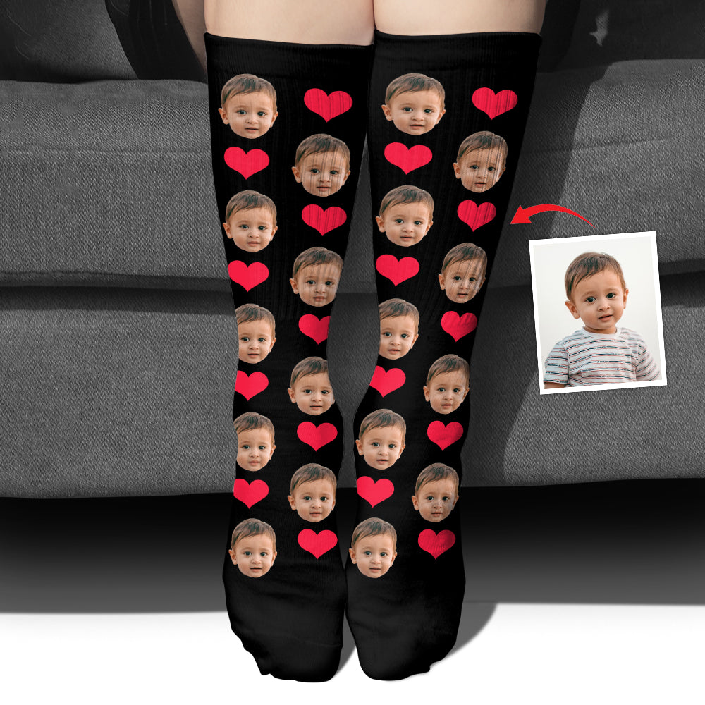 Individuelles Gesichts-Herz-Muster – personalisierte Kindersocken