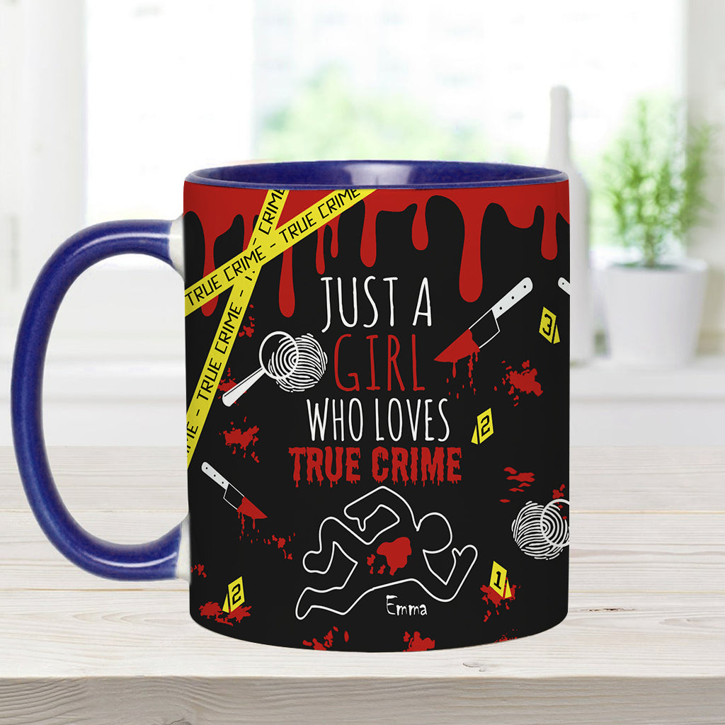 Personalisierte Tasse mit Akzent für ein Mädchen, das True Crime liebt